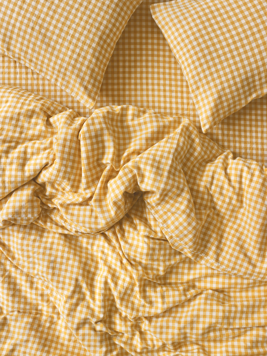 GINGHAM-LINEN-BLEND-BEDDINGHONEY-Overhead-12.55.13_copy