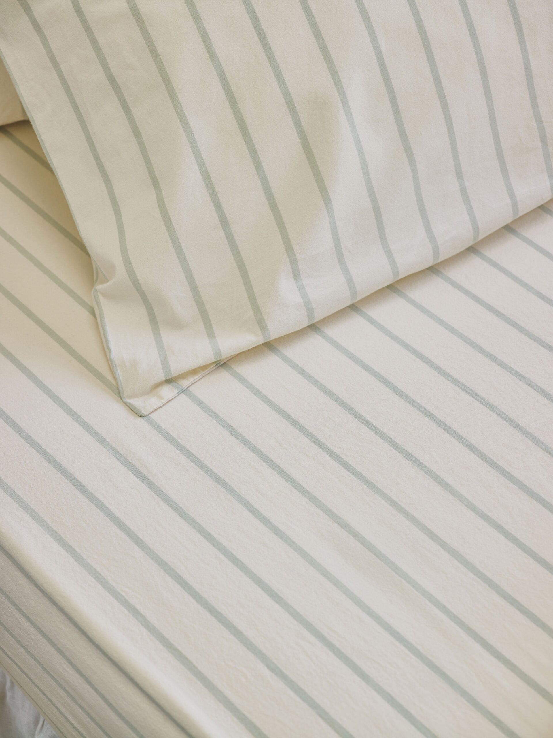 GREEN_SLUMBER_STRIPE_065-copy