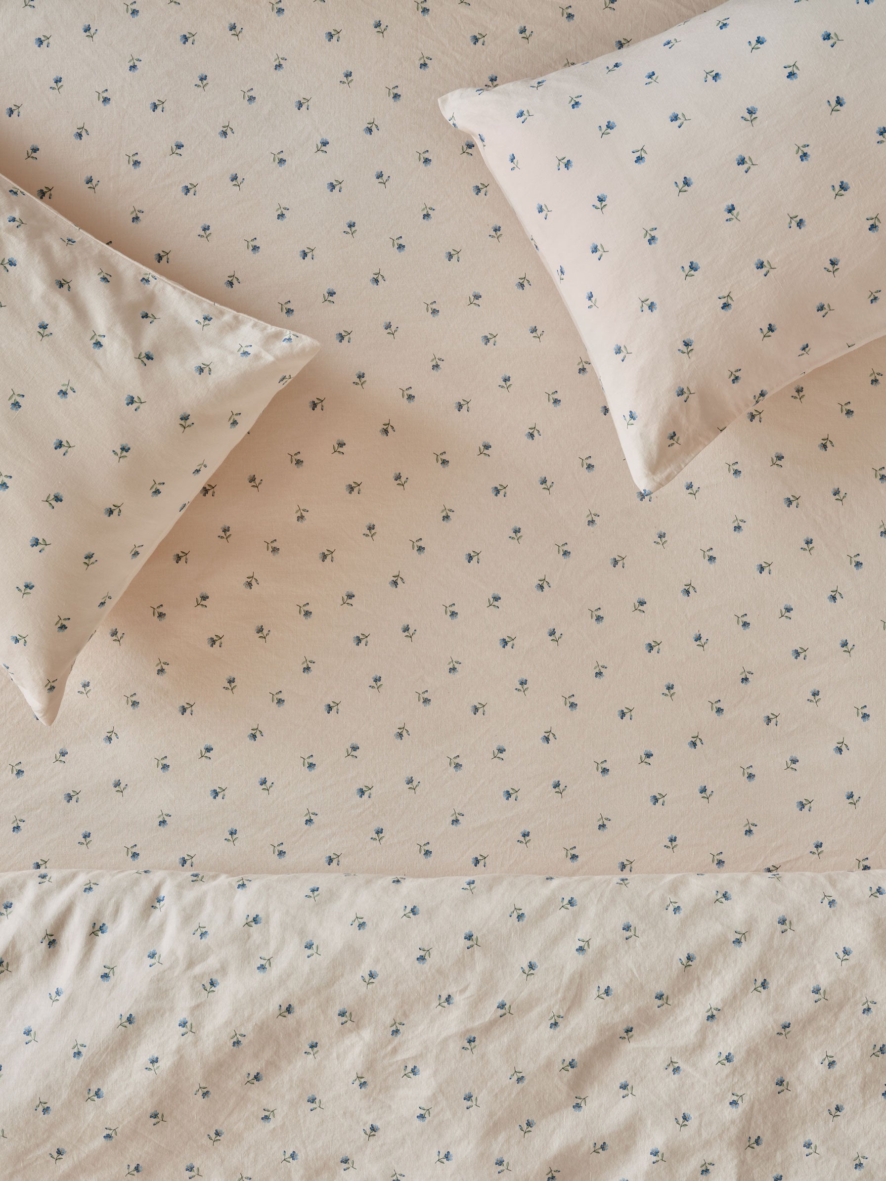 OH_LINEN_POSEY_BUD_DUSK_BLUE_085_03a2af67-55ed-405c-8eca-bb6fc472a8f3