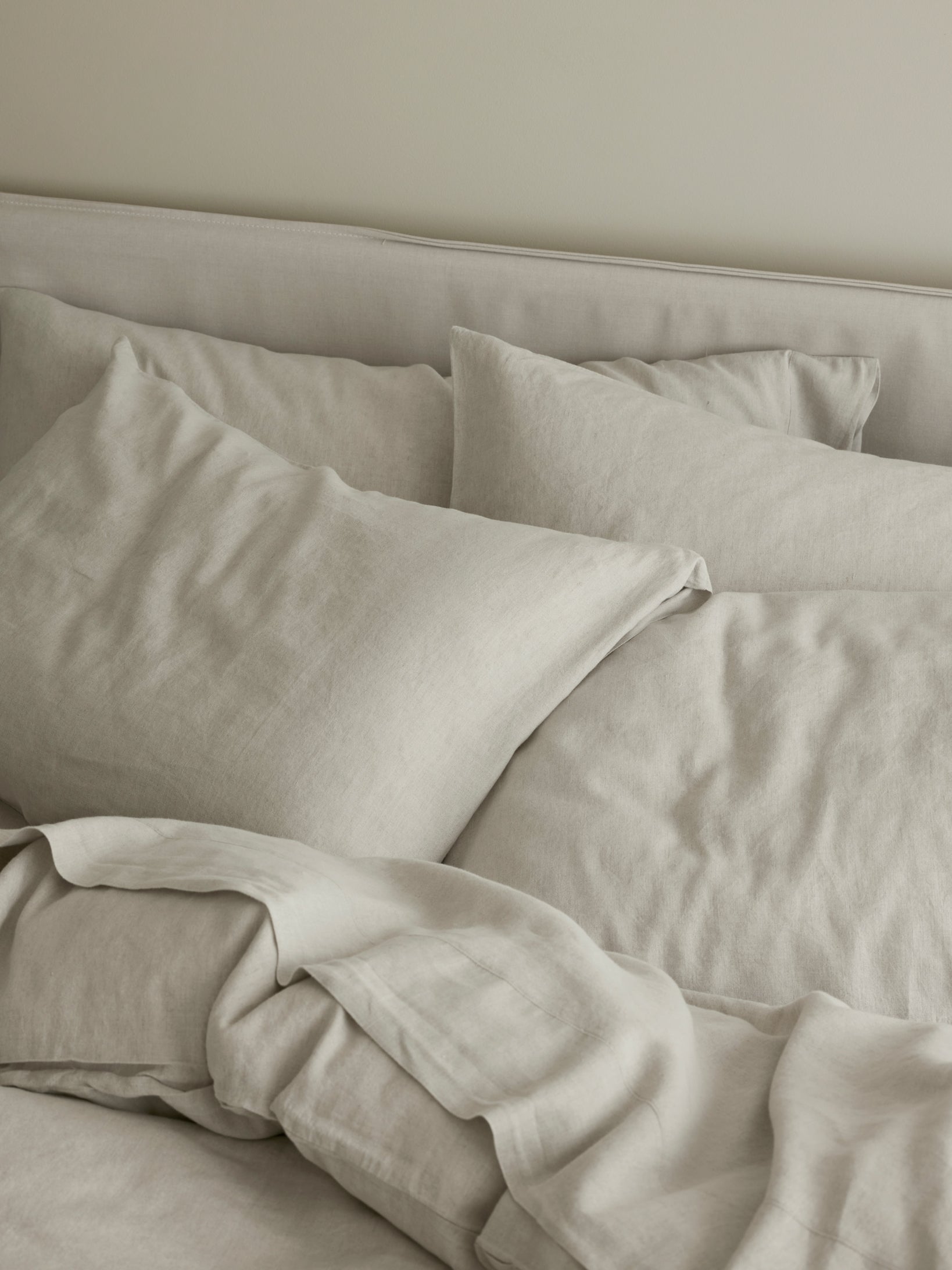 TobyMitchell2024_PIGLETINBED_LINENBLEND_OATMEAL_476_copy