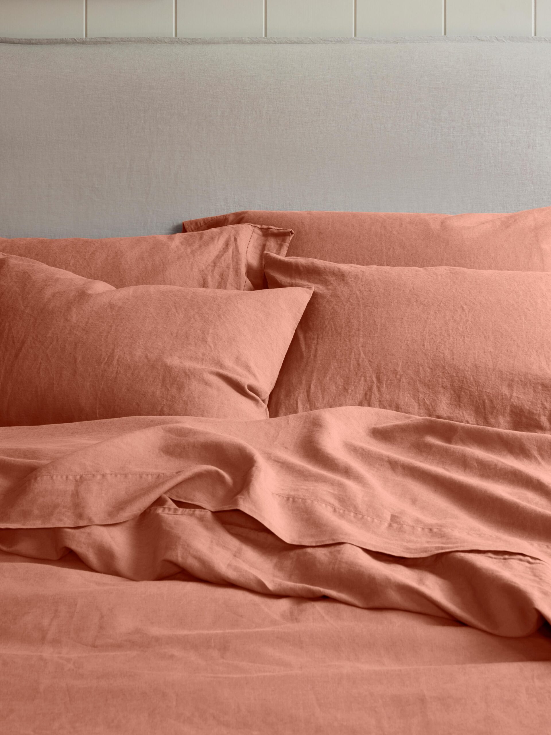 TobyMitchell2024_PIGLETINBED_LINENBLEND_WARMCLAY_088_RT1_copy